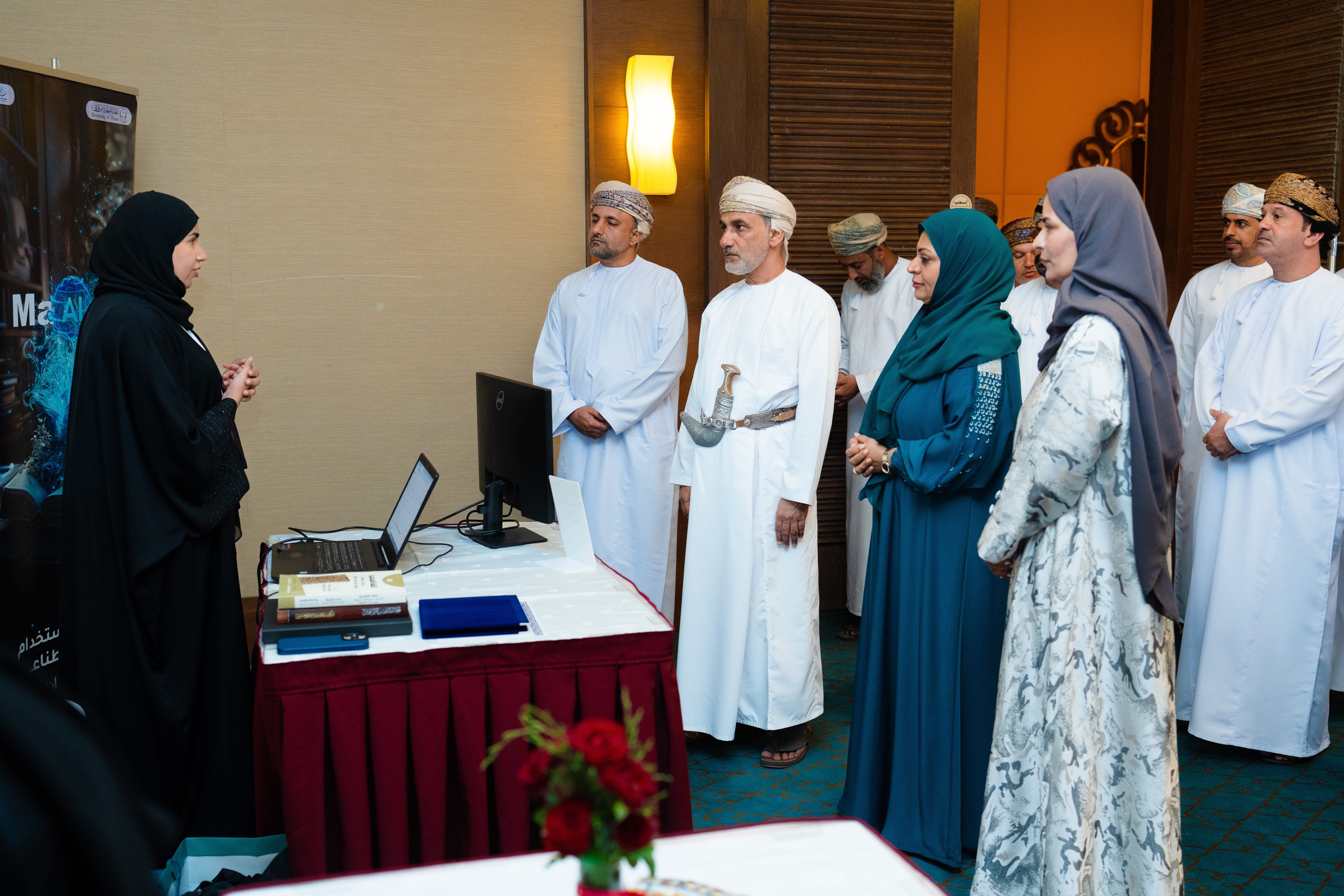 الملتقى الثاني لمكتبة جامعة التقنية والعلوم التطبيقية بالمصنعة    المكتبات ومؤسسات المعلومات في عصر الثورة الرقمية: ثورة الحاضر والمستقبل     (1)